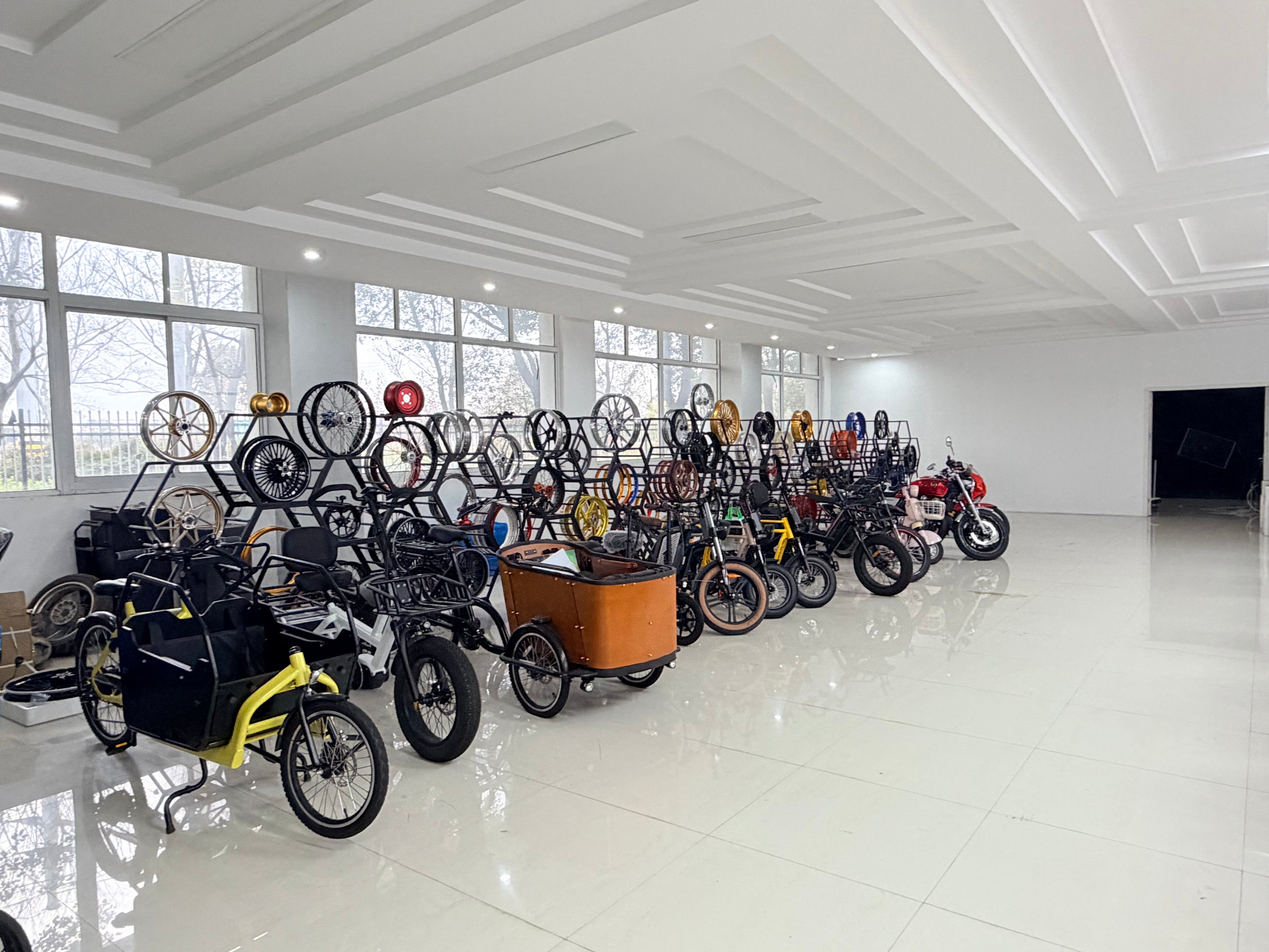 Tarazon_Office_1